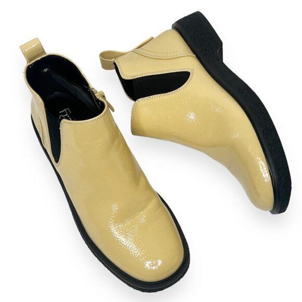 FRANCO SARTO Jellisa Tan Round Toe‎ Ankle
Chelsea Boots Size 7.5